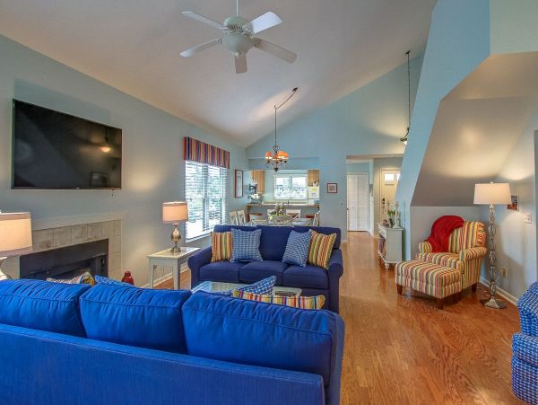 Charming Vacation Home in Hilton Head Sleeps 10 Guests