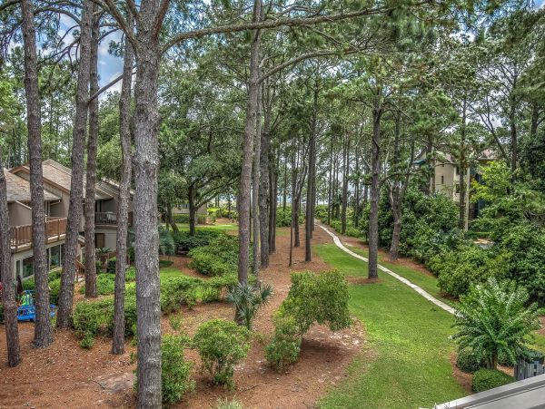 Charming Vacation Home in Hilton Head Sleeps 10 Guests