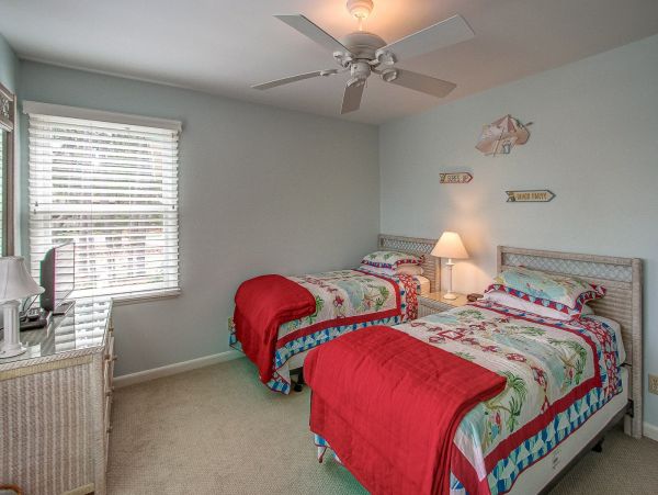 Charming Vacation Home in Hilton Head Sleeps 10 Guests