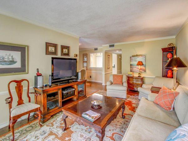 Hilton Head Home 993658