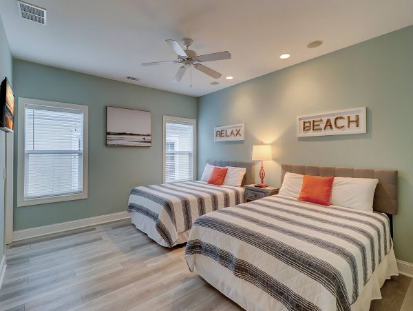 Nothing Short Of Fabulous - Hilton Head Vacation Pool Home 14 Guests