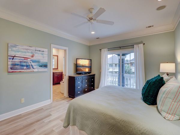 Nothing Short Of Fabulous - Hilton Head Vacation Pool Home 14 Guests