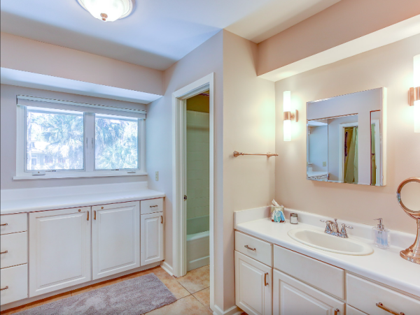 Luxurious Hilton Head Escape with Pool, Spa & Convenient Beach Access