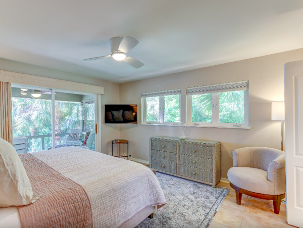 Luxurious Hilton Head Escape with Pool, Spa & Convenient Beach Access
