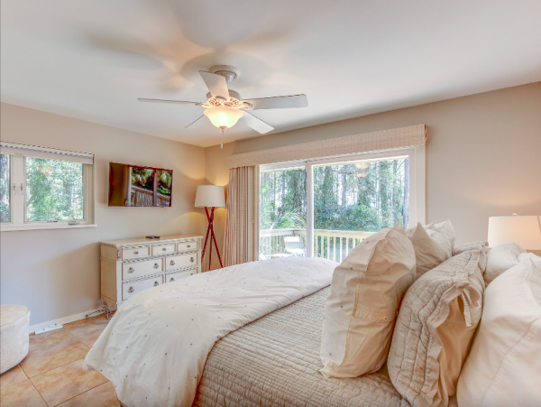 Luxurious Hilton Head Escape with Pool, Spa & Convenient Beach Access