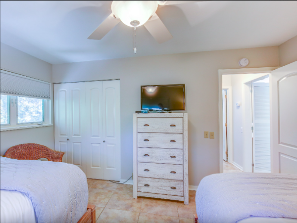 Luxurious Hilton Head Escape with Pool, Spa & Convenient Beach Access