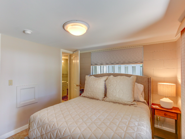 Luxurious Hilton Head Escape with Pool, Spa & Convenient Beach Access