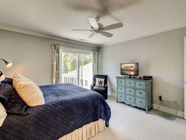 Hilton Head Beach Rental Luxury 5-Bedroom Home with Heated Pool