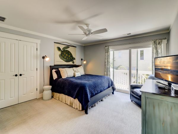 Hilton Head Beach Rental Luxury 5-Bedroom Home with Heated Pool
