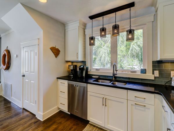 Hilton Head Beach Rental Luxury 5-Bedroom Home with Heated Pool