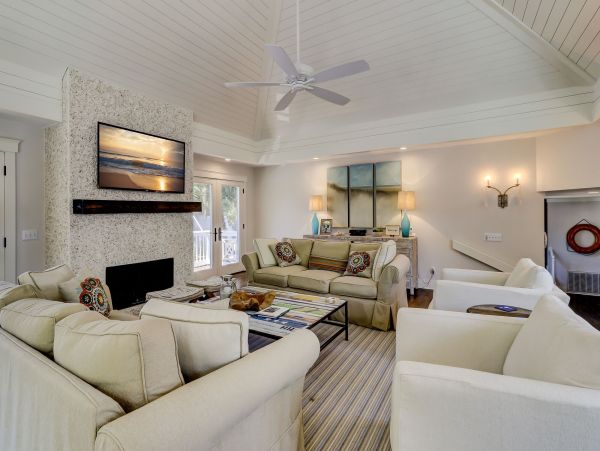 Hilton Head Beach Rental Luxury 5-Bedroom Home with Heated Pool