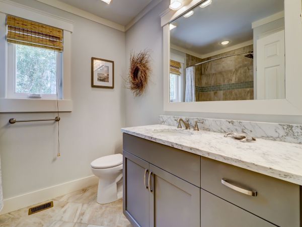 Hilton Head Beach Rental Luxury 5-Bedroom Home with Heated Pool