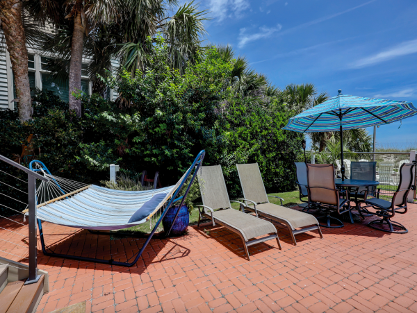 Luxury Oceanfront Vacation Rental with 6 Bedrooms in Hilton Head