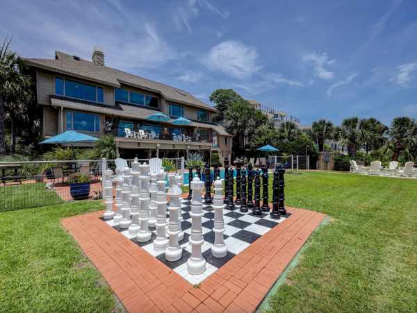 Luxury Oceanfront Vacation Rental with 6 Bedrooms in Hilton Head