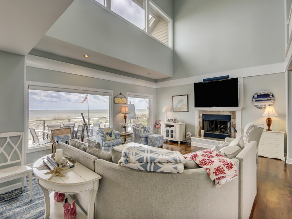 Luxury Oceanfront Vacation Rental with 6 Bedrooms in Hilton Head