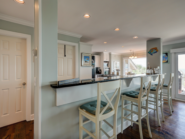 Luxury Oceanfront Vacation Rental with 6 Bedrooms in Hilton Head