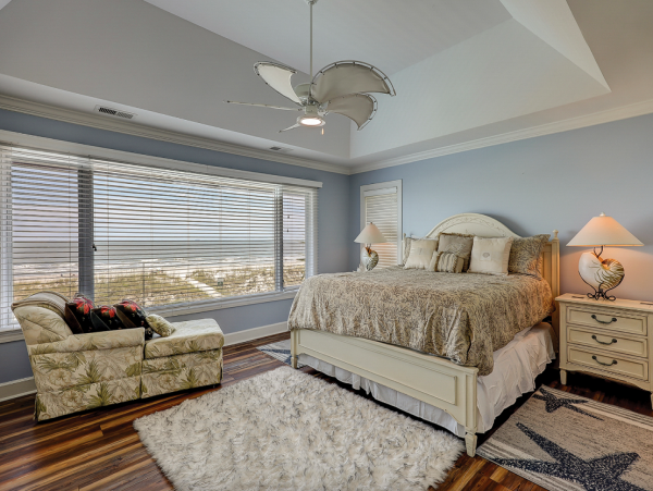 Luxury Oceanfront Vacation Rental with 6 Bedrooms in Hilton Head