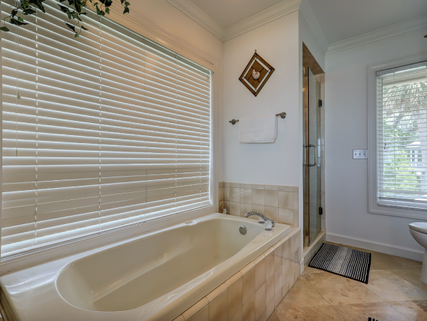 Luxury Oceanfront Vacation Rental with 6 Bedrooms in Hilton Head