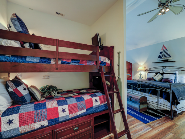 Luxury Oceanfront Vacation Rental with 6 Bedrooms in Hilton Head