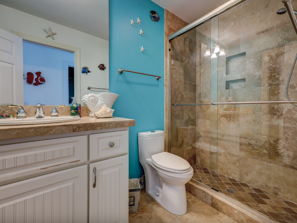 Luxury Oceanfront Vacation Rental with 6 Bedrooms in Hilton Head