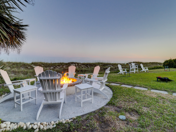 Luxury Oceanfront Vacation Rental with 6 Bedrooms in Hilton Head
