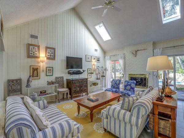 Steps From the Beach On Palmetto Dunes