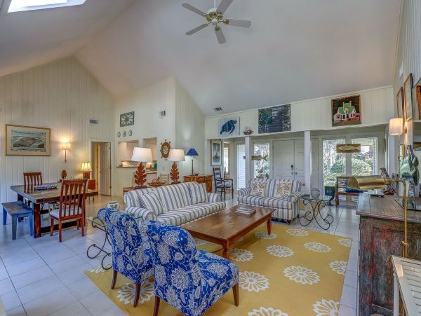 Steps From the Beach On Palmetto Dunes