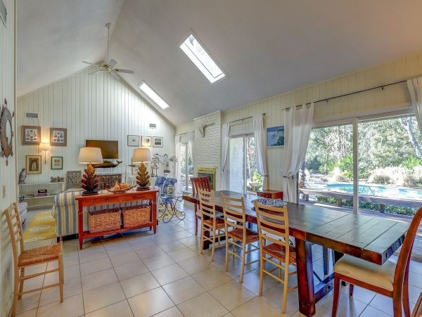 Steps From the Beach On Palmetto Dunes