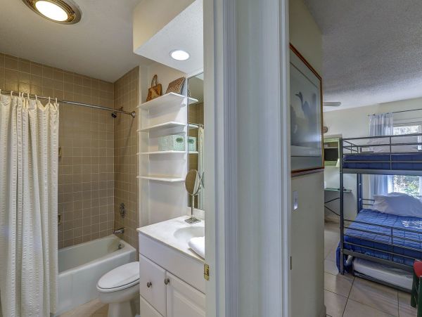 Steps From the Beach On Palmetto Dunes