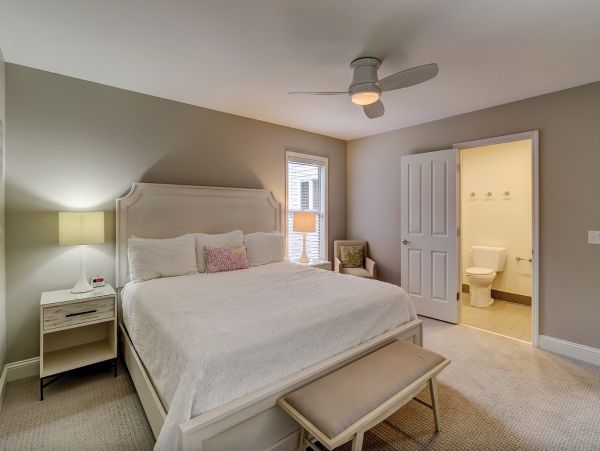 Coastal Luxury at North Forest Beach: Spacious 6-Bed, 5-Bath Retreat