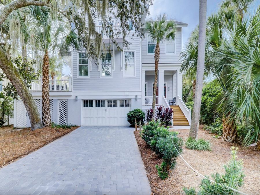 Coastal Luxury at North Forest Beach: Spacious 6-Bed, 5-Bath Retreat
