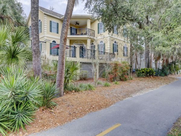Hilton Head Seven Bedroom Home with Private Pool & Spa
