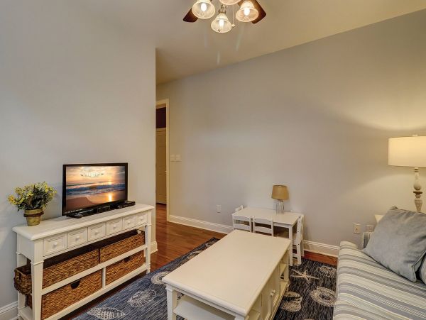 Hilton Head Seven Bedroom Home with Private Pool & Spa