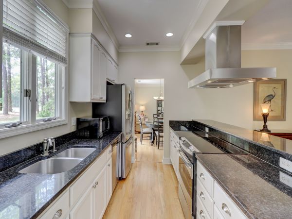 Shipyard Lovely Three Bedroom Vacation Home Sleeps 6 Guests
