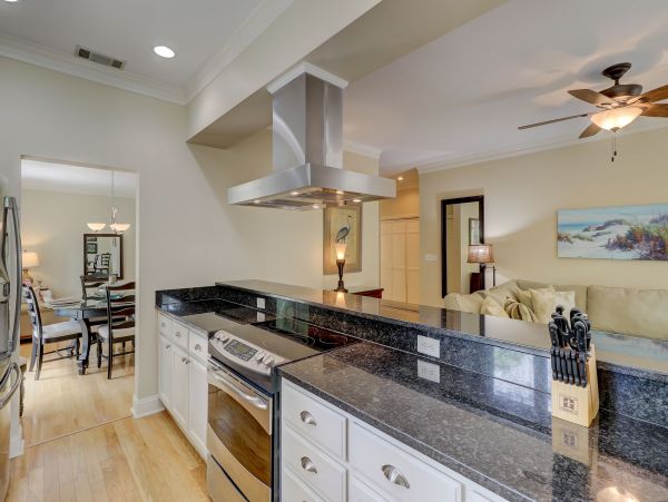 Shipyard Lovely Three Bedroom Vacation Home Sleeps 6 Guests