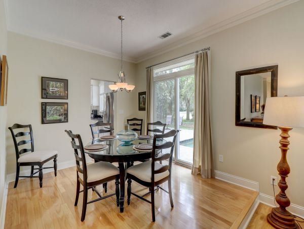 Shipyard Lovely Three Bedroom Vacation Home Sleeps 6 Guests