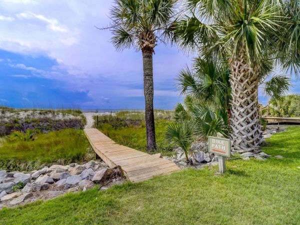 Hilton Head Vacation Rental Sleeps Ten Guests