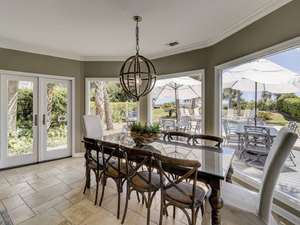3-Story Beachfront Vacation Pool Home In Hilton Head