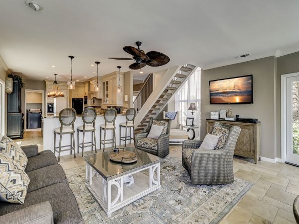 3-Story Beachfront Vacation Pool Home In Hilton Head