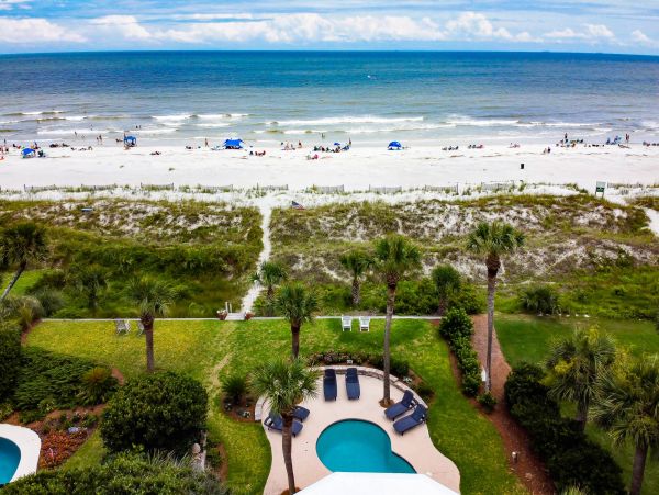 3-Story Beachfront Vacation Pool Home In Hilton Head