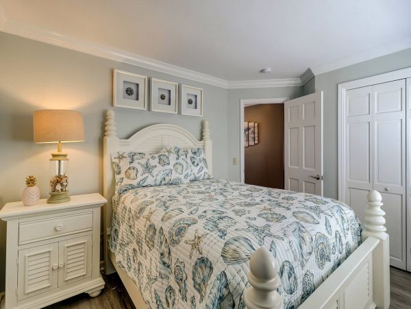 3-Story Beachfront Vacation Pool Home In Hilton Head