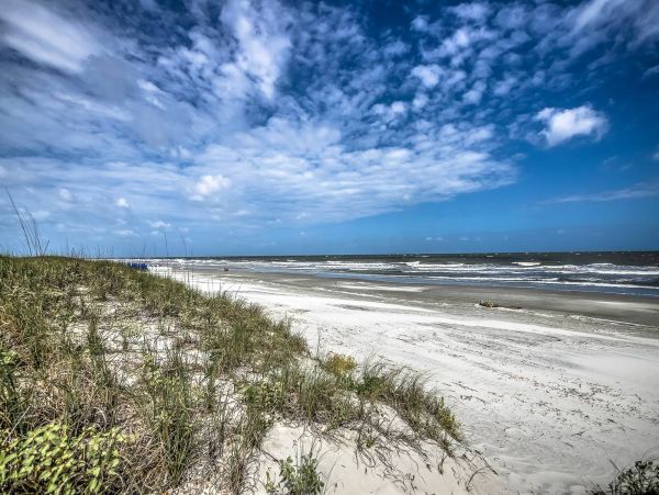 3-Story Beachfront Vacation Pool Home In Hilton Head