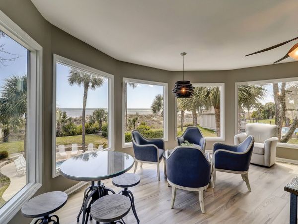 3-Story Beachfront Vacation Pool Home In Hilton Head