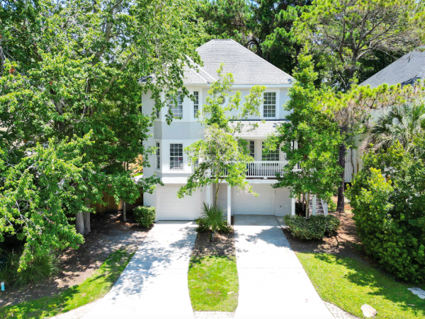 Charming Vacation Rental on Hilton Head 4 Bedrooms Sleeps 10