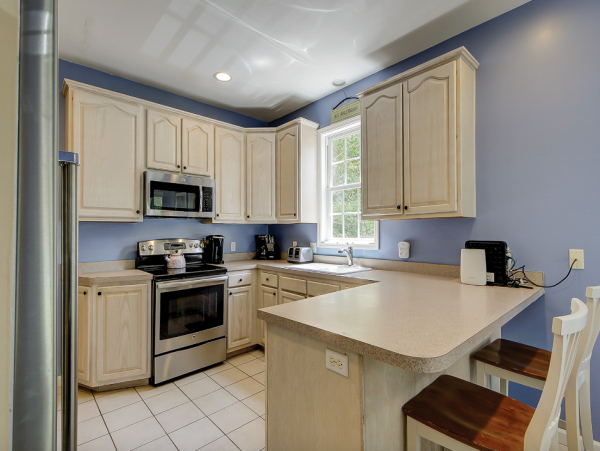Charming Vacation Rental on Hilton Head 4 Bedrooms Sleeps 10