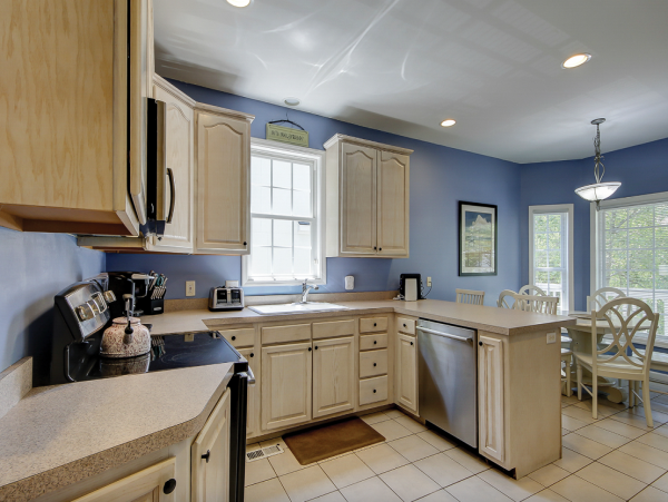 Charming Vacation Rental on Hilton Head 4 Bedrooms Sleeps 10