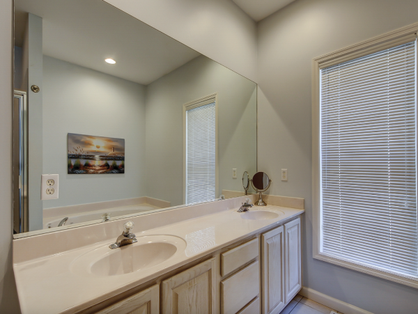 Charming Vacation Rental on Hilton Head 4 Bedrooms Sleeps 10