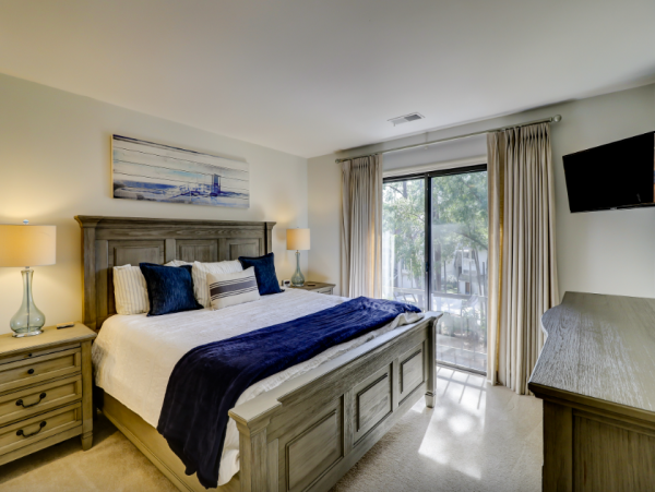 Hilton Head Getaway: 4-Bed Villa, Pool & Beach Access