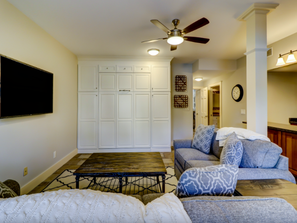 Hilton Head Getaway: 4-Bed Villa, Pool & Beach Access