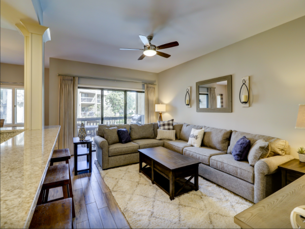 Hilton Head Getaway: 4-Bed Villa, Pool & Beach Access